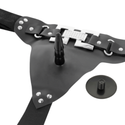 HARNESS ATTRACTION - ARNÉS DELUXE CON VIBRACIÓN REALÍSTICO 18 CM -O- 4.5 CM